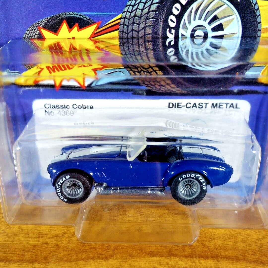 Hot Wheels Real Riders Classic Cobra 427 Shelby Blue Gray Hot Wheels Real Riders Classic Cobra 427 Shelby Blue Gray