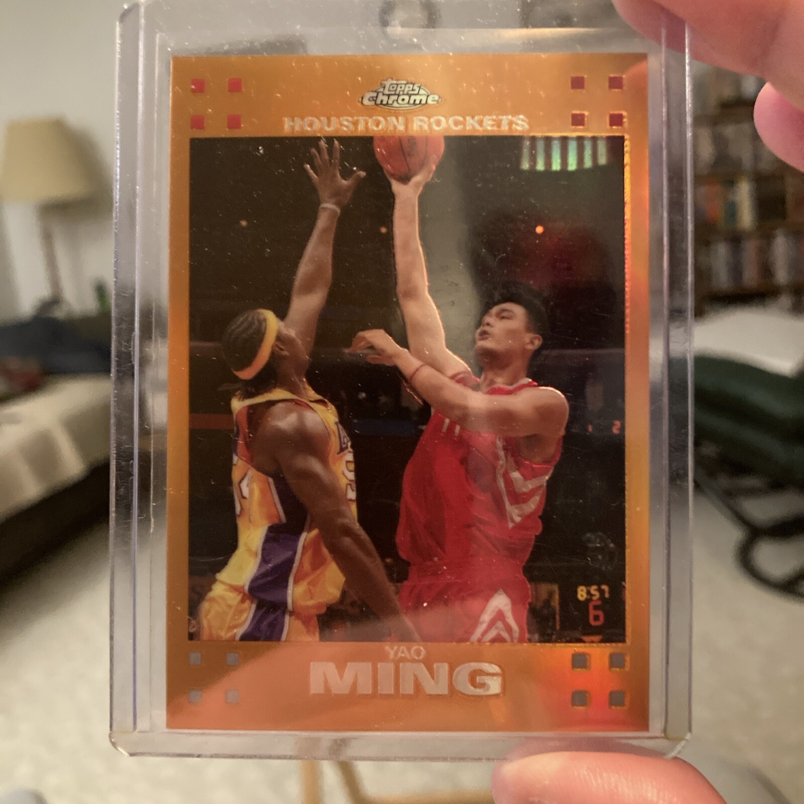 2007 TOPPS CHROME YAO MING #11 ORANGE REFRACTOR 042 OF 199