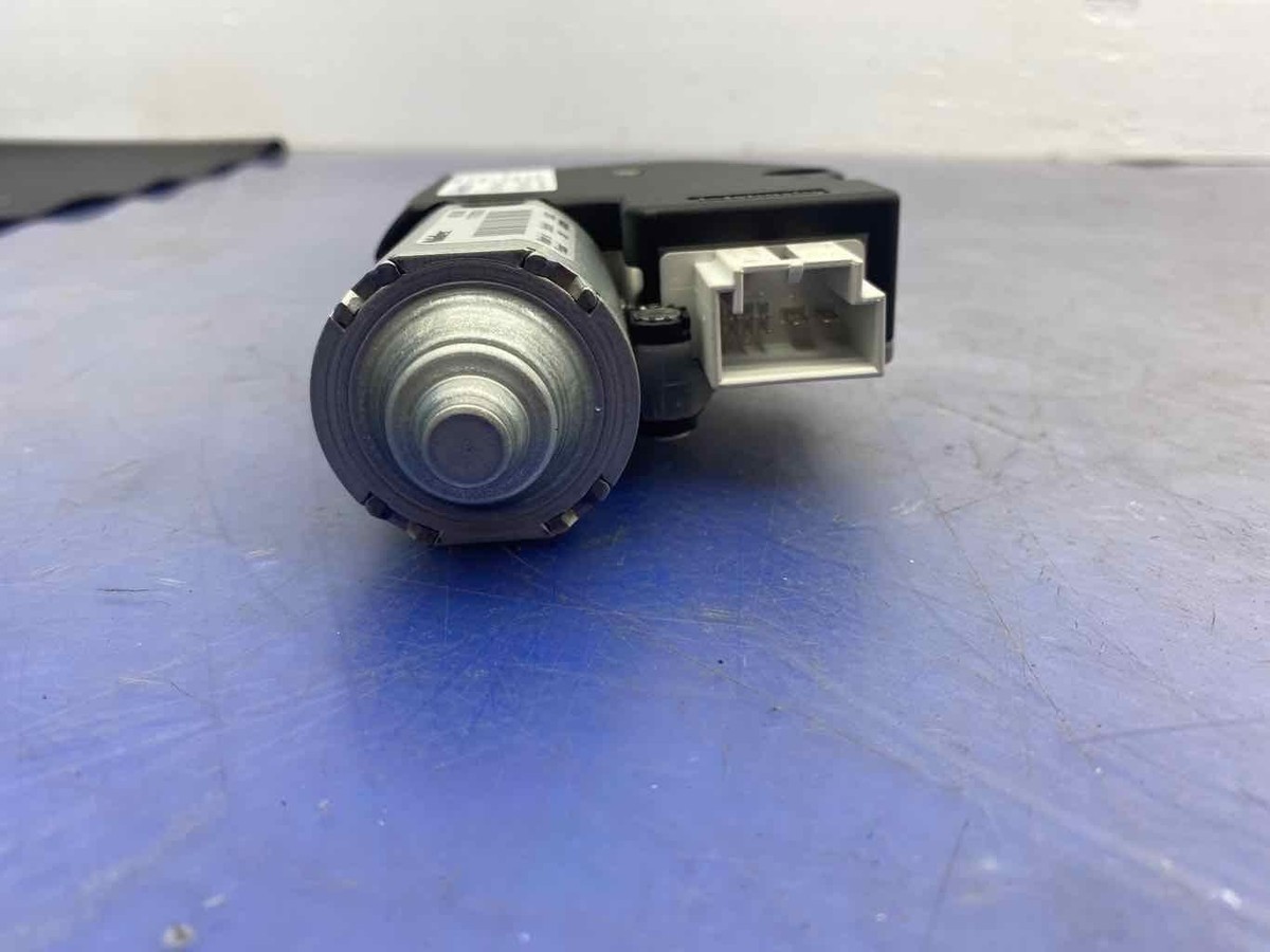 2017 - 2019 PORSCHE 911 OEM SUN ROOF SHADE BLIND MOTOR 9P1959591B