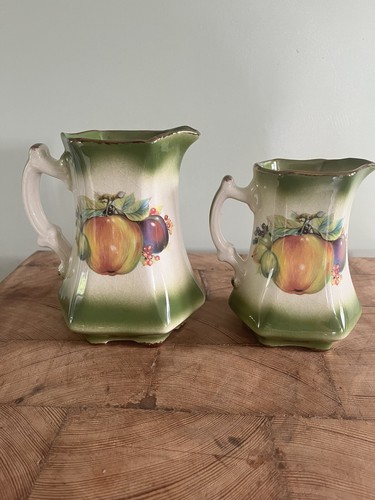 2er Set Vintage Mayfayre Keramikkrüge mit Obstmuster - Bild 2 von 7