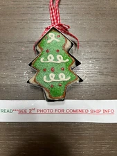 Green Christmas Tree Metal Cookie Cutter Fabric Ornament Wreath Baking NOS
