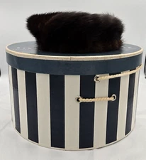 Vintage Mink Fur Hat Pillbox Strawbridge & Clothier 1950s 1960s with 12inHAT BOX