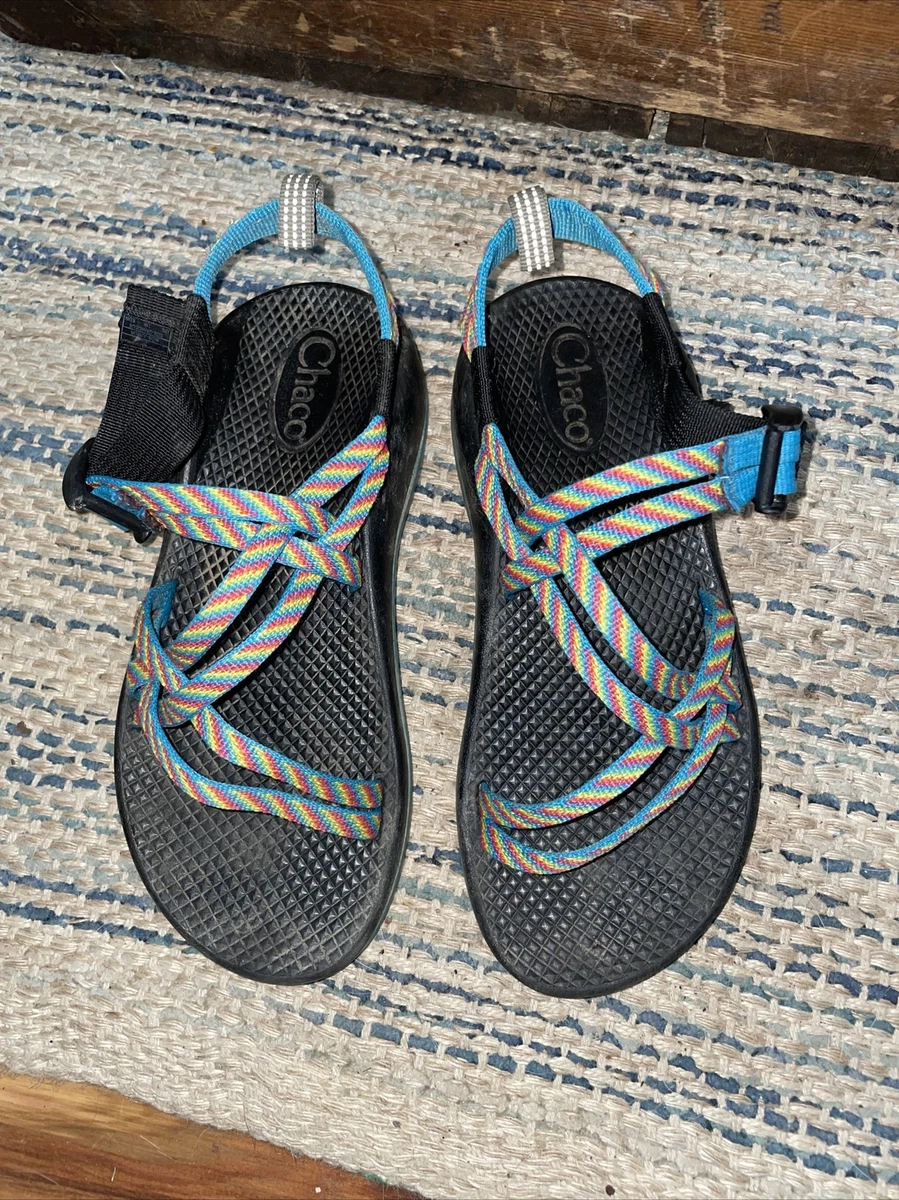 Cabelas chacos shop
