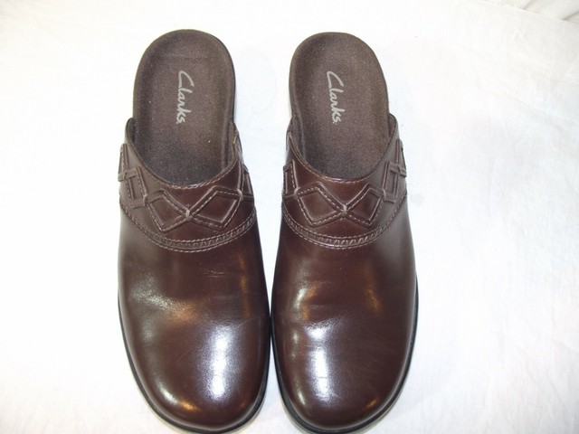 womens brown leather mules
