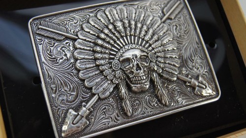 Ariat Western Mens Rectangle Belt Buckle Chief Skull Arrowheads Silver A37009 - Picture 3 of 3