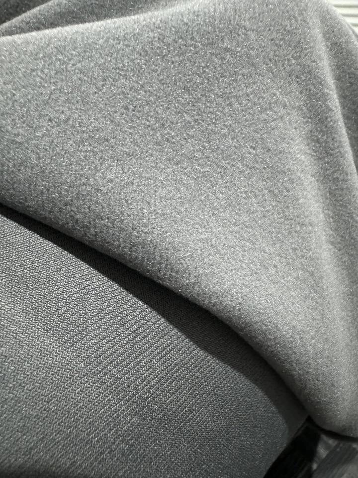 VN SS Holden Commodore Vp/vn/vr/vs Velour Grey Seats,doors Fabric 25i Trim Code - Image 3 of 4