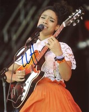 Lianne La Havas "Is Your Love Big Enough" AUTOGRAPH Signed 8x10 Photo ACOA