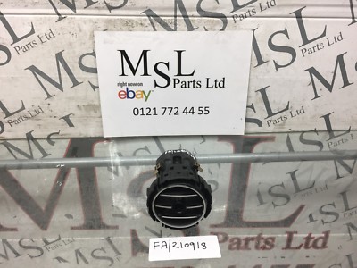 (AS) MERCEDES BENZ W205 C CLASS FRONT DASH VENTS GRILL A2058300301 (BROKEN)