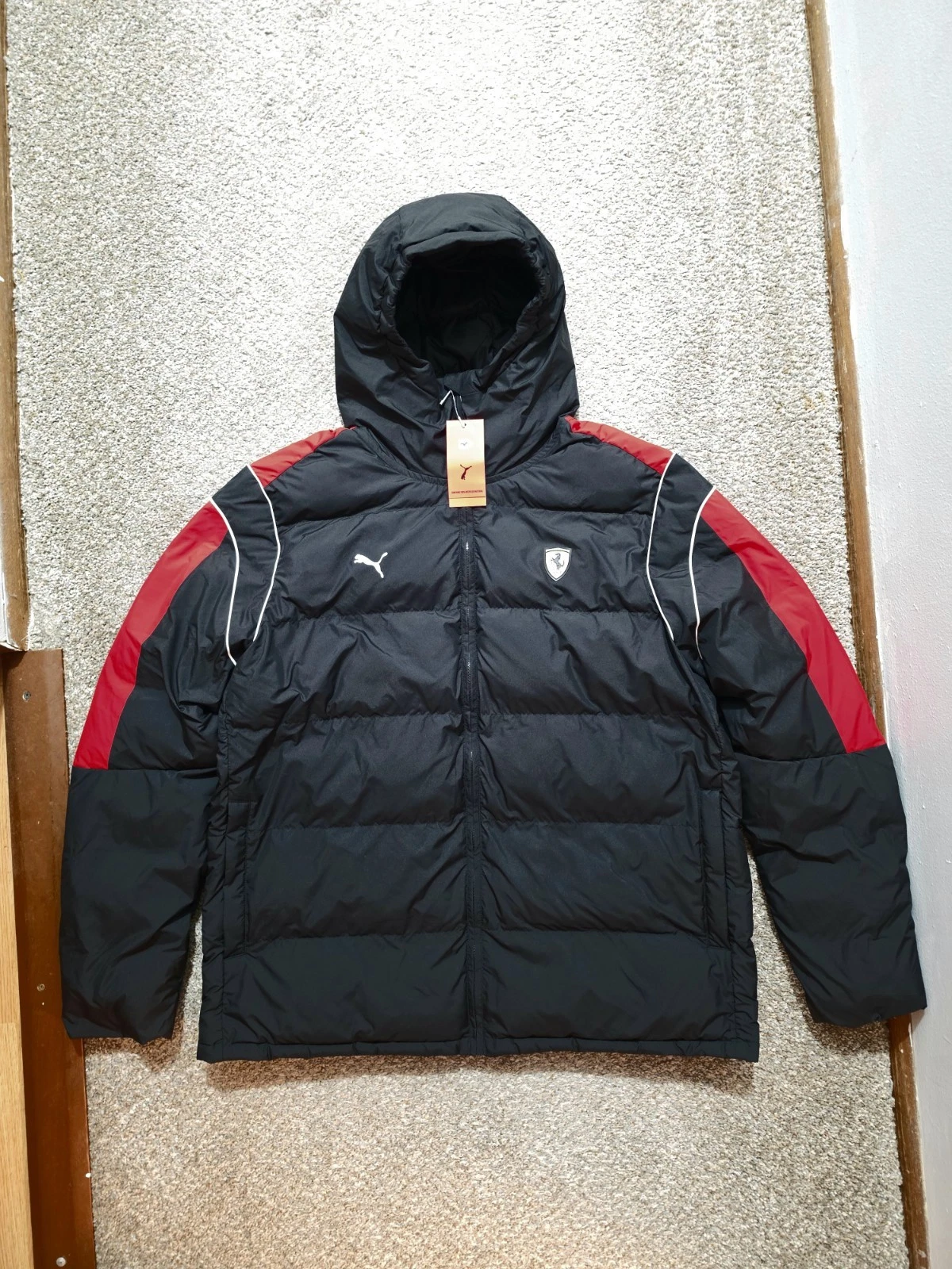 PUMA Ferrari T7 Hoodie Full Zip Puffer Jacket Mens - MEDIUM New w/ Tag $165 - product detail image 1