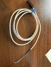 APM-D3A1-001 AMP Series Proximity Sensor Azbil