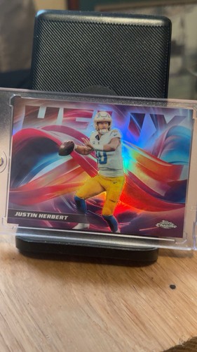 2025 Topps Chrome Justin Herbert Base (RAW)