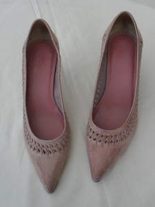 court shoes 2 inch heel