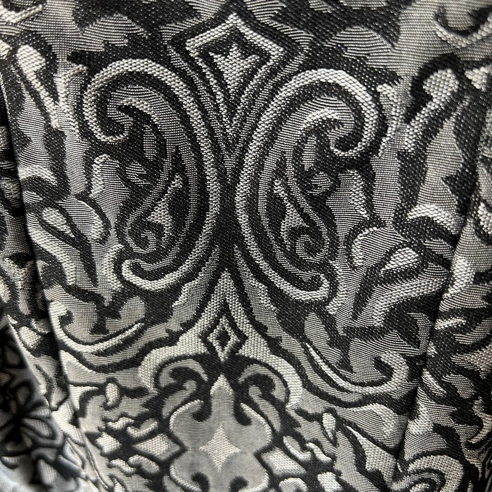 White House Black Market Top SZ Small Black & Gray Jacquard Baroque