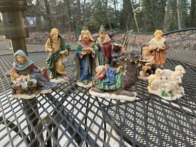 Vintage 1996 Holiday Workshop Christmas 7 Piece Resin Nativity Set