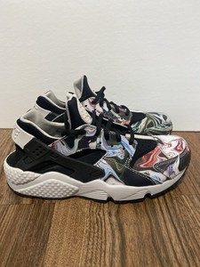 nike huarache marble