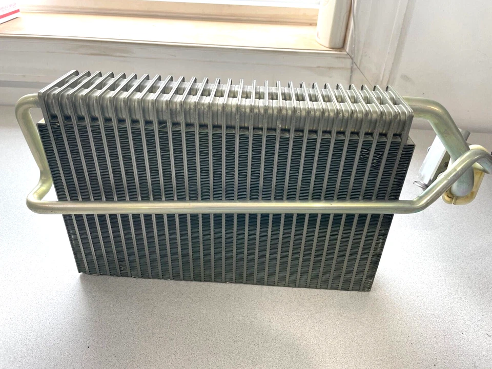 2004-2010 MERCEDES-BENZ CLS500 C219 ~ A/C EVAPORATOR ~ A2118300758 - Image 3 of 4