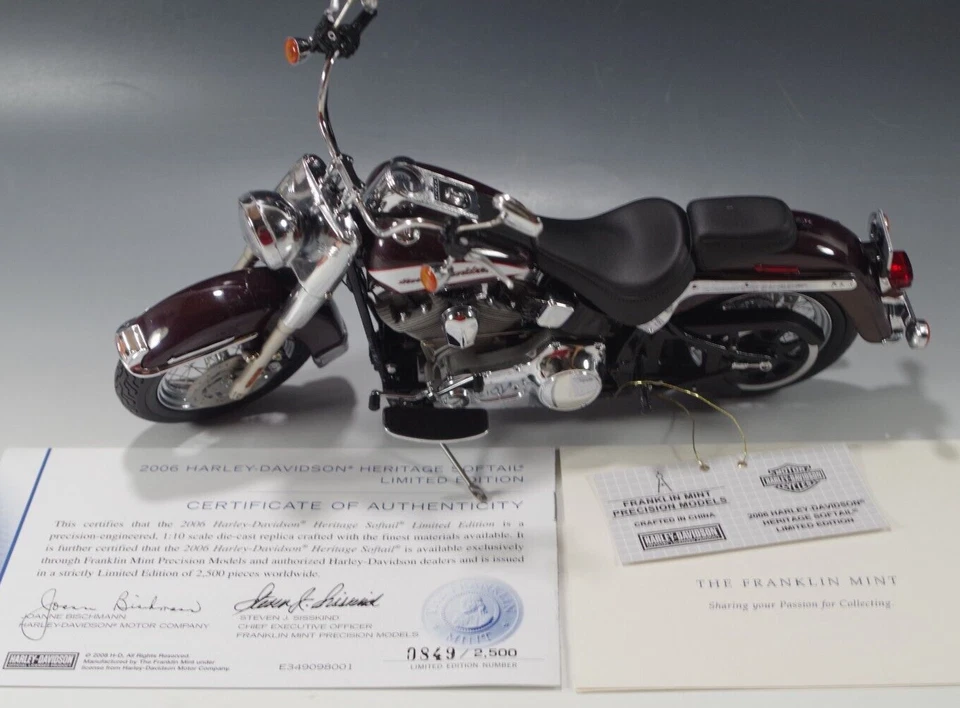 Harley Davidson Heritage Softail Franklin 2006 como nuevo escala 1:10 L.E. EN CAJA CERTIFICADO DE AUTENTICIDAD Foto 2 de 4