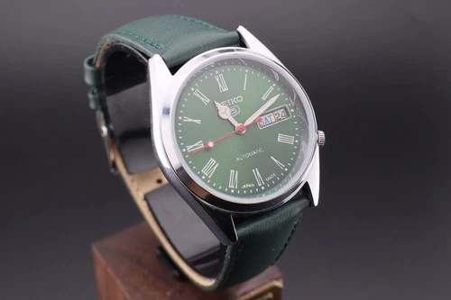 Vintage Seiko 5 Automatic 7009A Japan Made Men's Wrist Watch, Day/Date