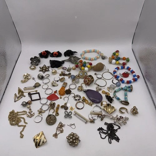 Mixed Vintage To Modern Lot Of Costume Jewelry Variety Of Pieces #1
