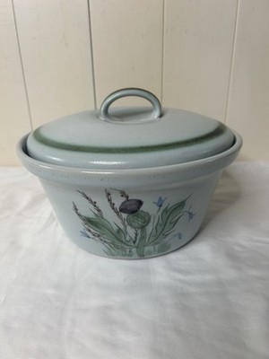Buchan THISTLEWARE Stoneware 2 Qt Round Covered Casserole Dish #257/80