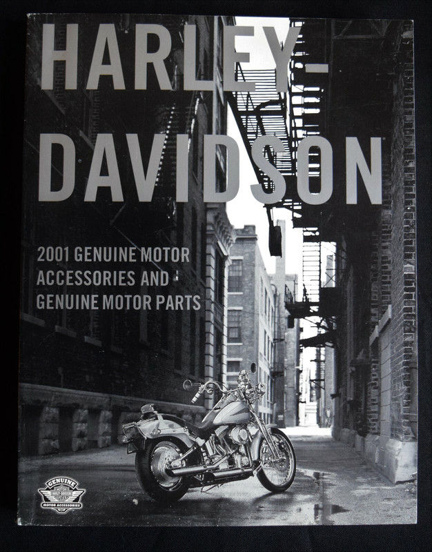 HARLEY-DAVIDSON LARGE 2001 MOTOR ACCESSORIES & PARTS CATALOG