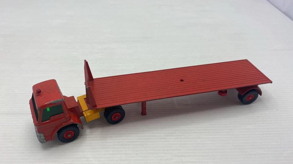 MATA009 Matchbox Tanker transporter 1/50 senza scatola originale, carrozzeri - Immagine 2 di 3