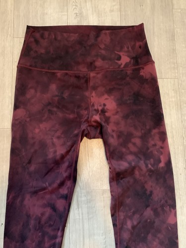 Hey Nuts Women’s Red Black Acid Wash Nylon/Spandex Leggings L 12 - Picture 2 of 8