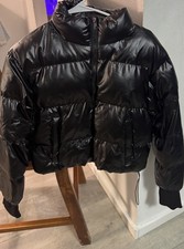  Jacket Black Women's Puffer Jacket Short Zipper Long Sleeve Size M