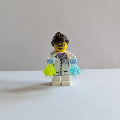 LEGO Collectible Series 11 Scientist COL173 Minifigure - Image 1 of 4