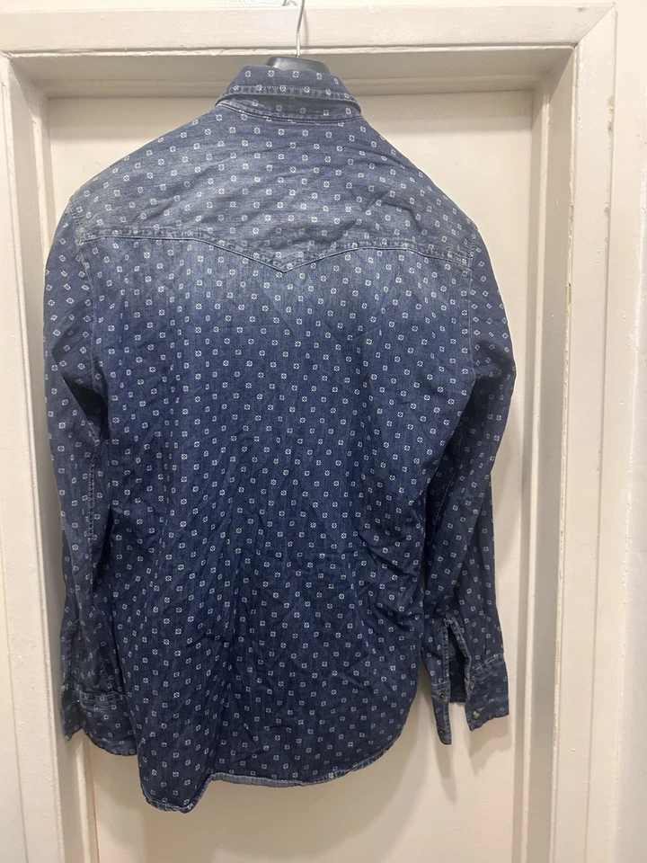 Рубашка мужская Zara джинсовая вестерн жемчуг на кнопках большая приталенная синяя кутюрная с геометрическим узором - Изображение 2 из 4