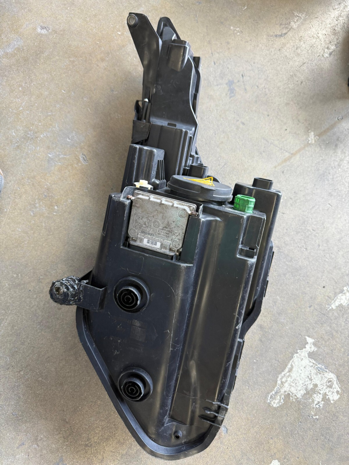 OEM FERRARI HEADLIGHT FOR **PARTS ONLY** DAMAGED