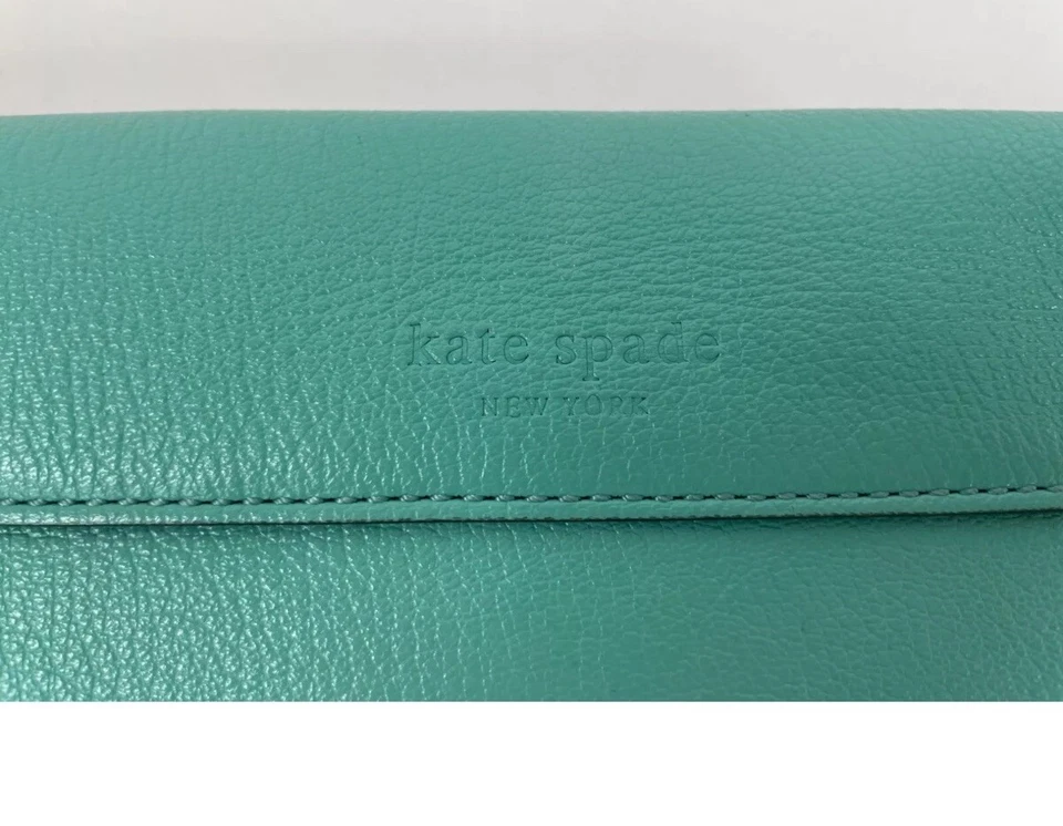 Bolso de hombro KATE SPADE azul turquesa cuero granulado solapa correa de cadena Foto 4 de 4