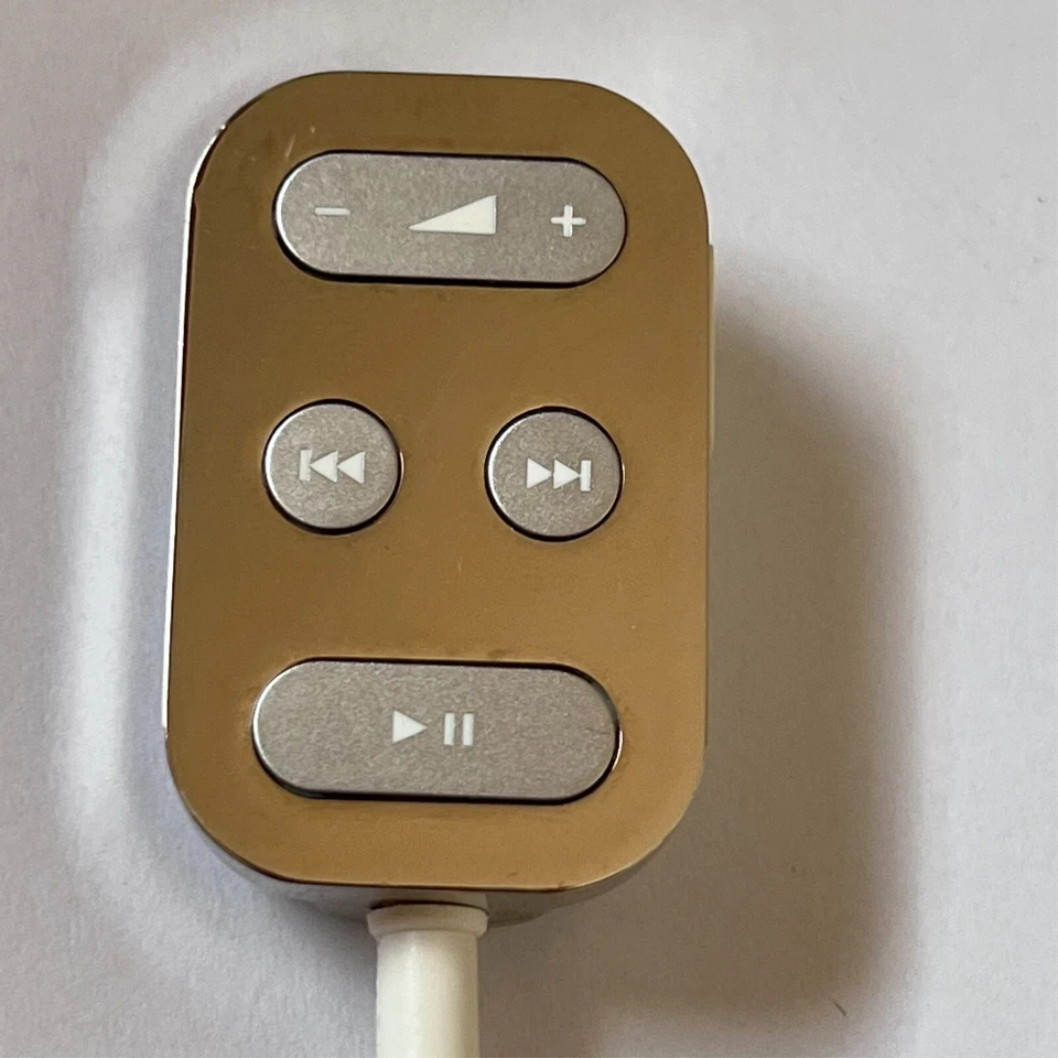 Genuine Apple Wired Remote Contol for iPod Classic Mini A1018 - Image 4 of 4