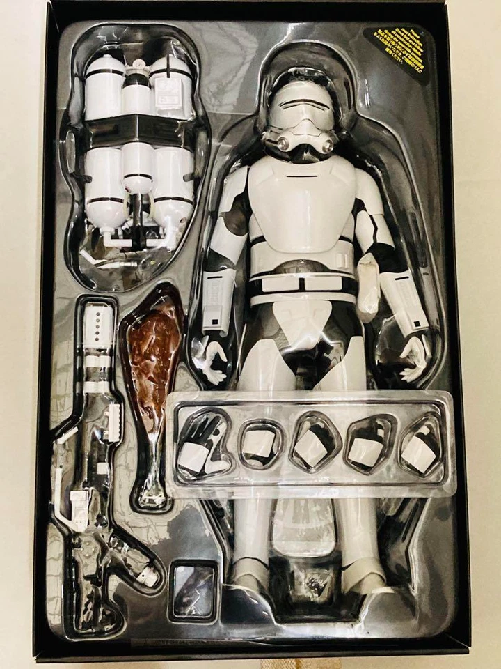 Hot Toys 1/6 MMS326 Star Wars The Force Awakens FIRST ORDER FLAMETROOPER New JP - Image 4 of 4