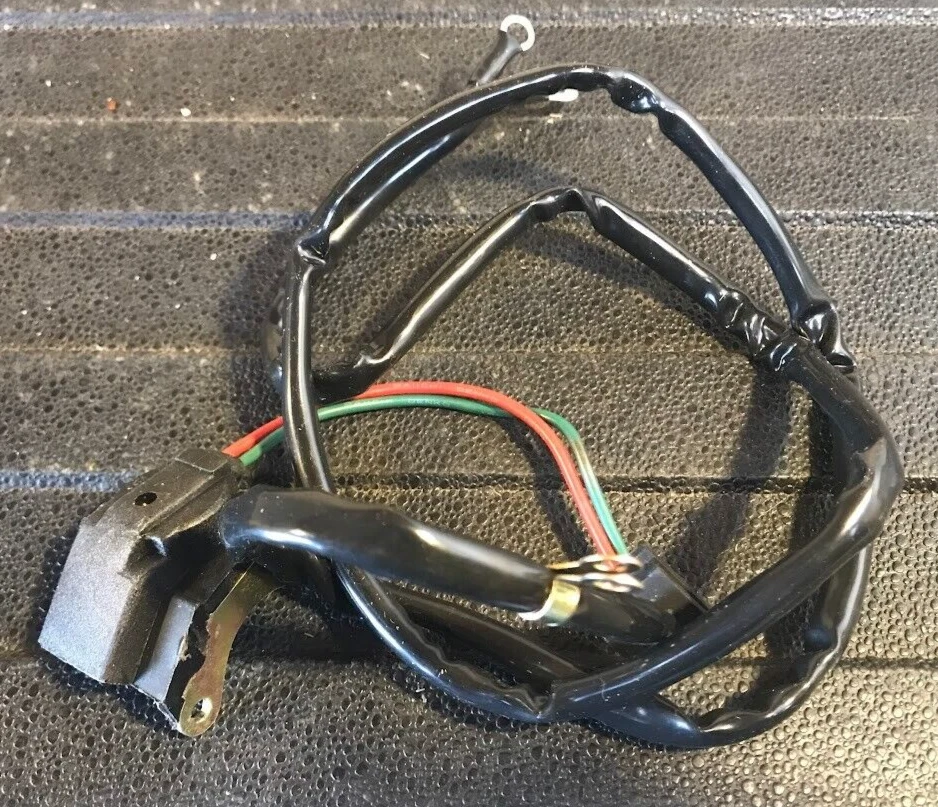 Bobina de encendido Bosch para camioneta - 01532 / 01 532 - para Nissan/Datsun 280Z, 810 y B210 Foto 2 de 4