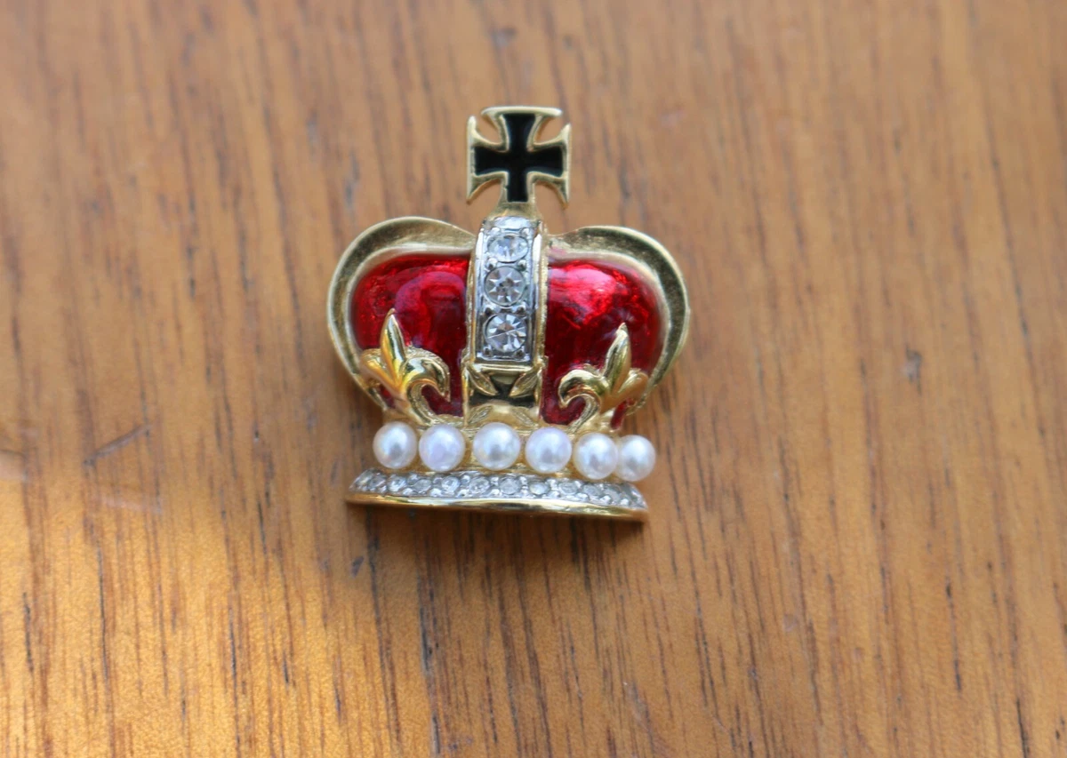 Butler and Wilson B W Enamel Clear Rhinestone Faux Pearl Gold Tone