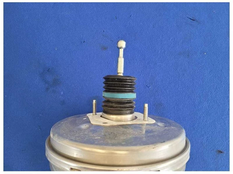 Chevrolet Camaro SS 2016-2023 cupé freno eléctrico refuerzo cilindro maestro 2492 Foto 2 de 4