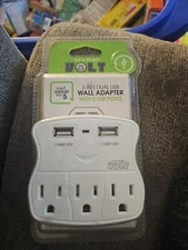 Arstromg 3 outlet wall adapter.Rapid charger  with two USB ports