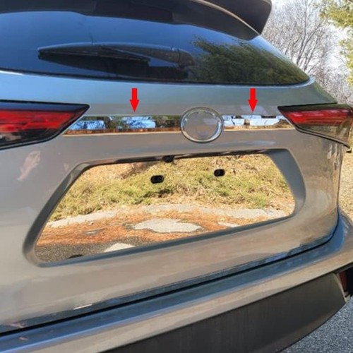 Polished License Plate Bar Accent Trim for 2020-2023 Toyota Highlander [2pcs] - Picture 1 of 4