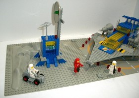 Vintage LEGO Classic Space 497 928 Galaxy Explorer 100% Complete Nice Shape 1979