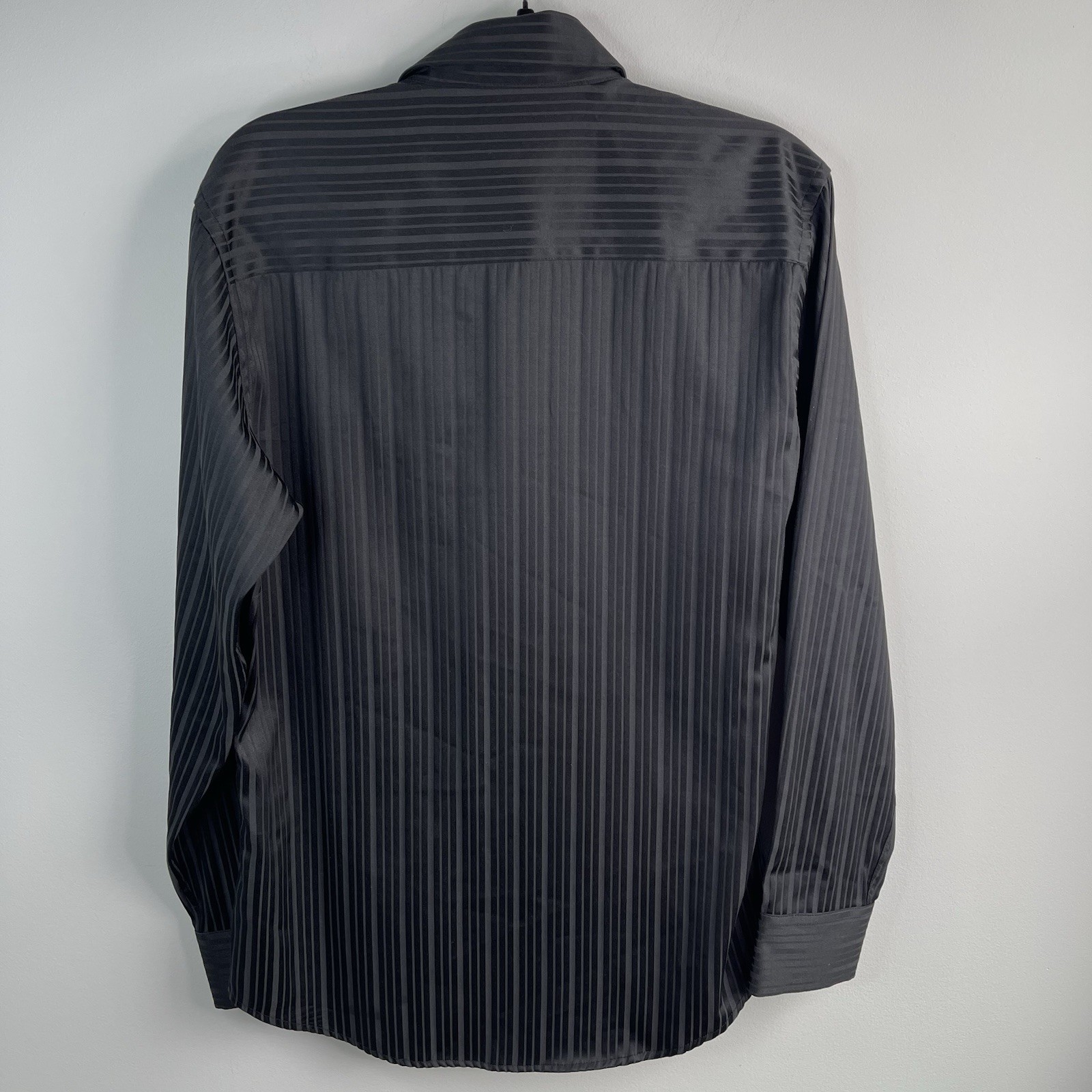 Source Black button down shirt. Size medium  Grea… - image 5