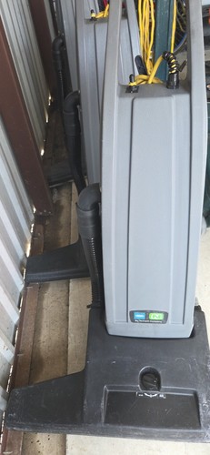 TENNANT Nobles® V-WA-26 Wide Area Vacuum - 26" V-WA-26