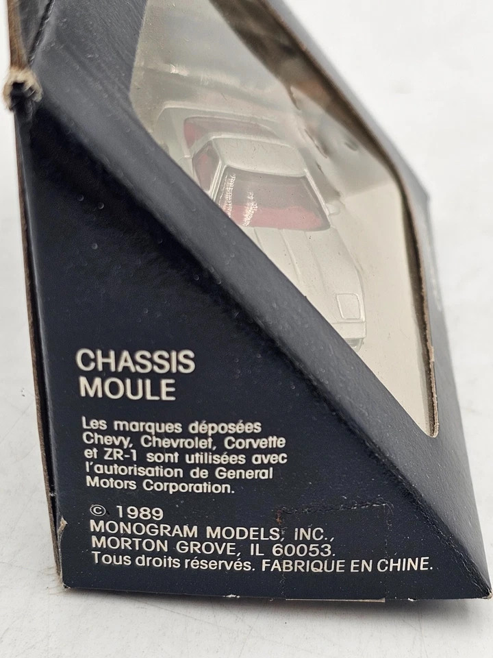1989 Monogram Mini Exacts 1:87 HO Scale CORVETTE ZR-1 Silver #2033  - Image 3 of 3