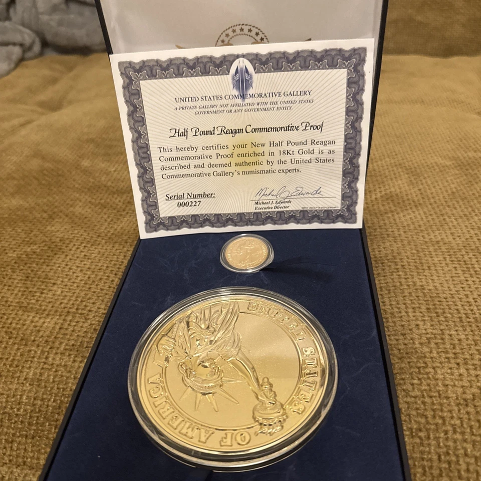Half Pound Reagan Commemorative Proof with COA with 18Kt Enriched Gold Coin - Image 2 of 2