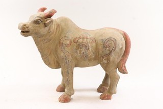 Stehendes Rind 40 cm bemalte Terrakotta Figur China (IG274)