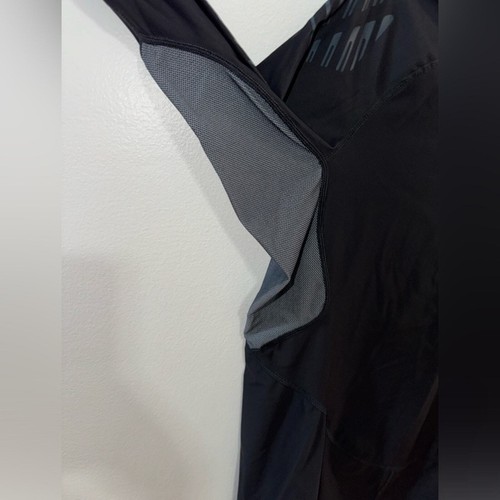 Pre-Owned XL Adidas Black Long Sleeve Athletic/Workout Compression Shirt - Picture 5 of 10