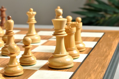 The Dubrovnik Chess Set - Pieces Only - 3.75" King - Golden Rosewood - Picture 5 of 12