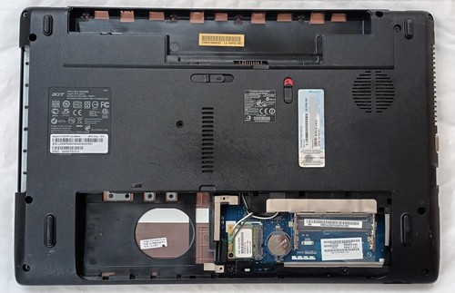 Acer Aspire 5742 Laptop 15.6" 3GB 180GB SSD Windows 7 Office Theme Park World - Picture 3 of 21