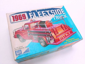 MPC-1969-Chevy-Fleetside-pickup-fire-truck-1-25-VTG