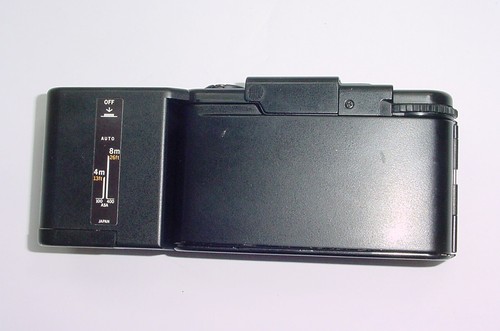 Olympus XA 35mm Film Rangefinder Camera with F.Zuiko 35mm F/2.8 Lens + A16 Flash - Picture 4 of 7